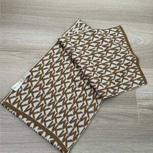 Michael Kors scarf